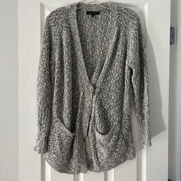 Banana Republic Loose Fit Zip-Up Long Sleeve Knit Cardigan - Picture 1 of 5